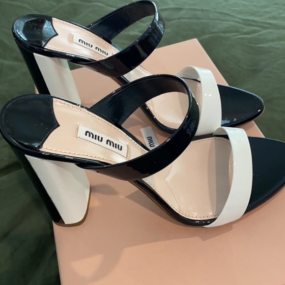 Miu Miu Vernice Bicolour heels BNIB 39 - Picture 7 of 9